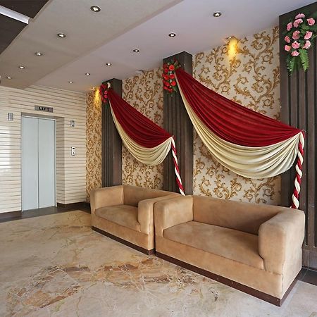 Oyo 11596 Sanjay Guest House Kanpur Luaran gambar