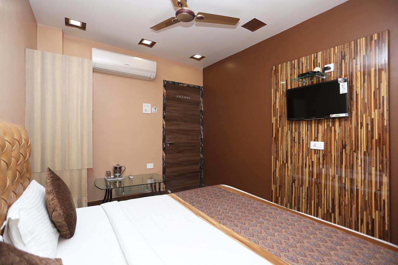 Oyo 11596 Sanjay Guest House Kanpur Luaran gambar