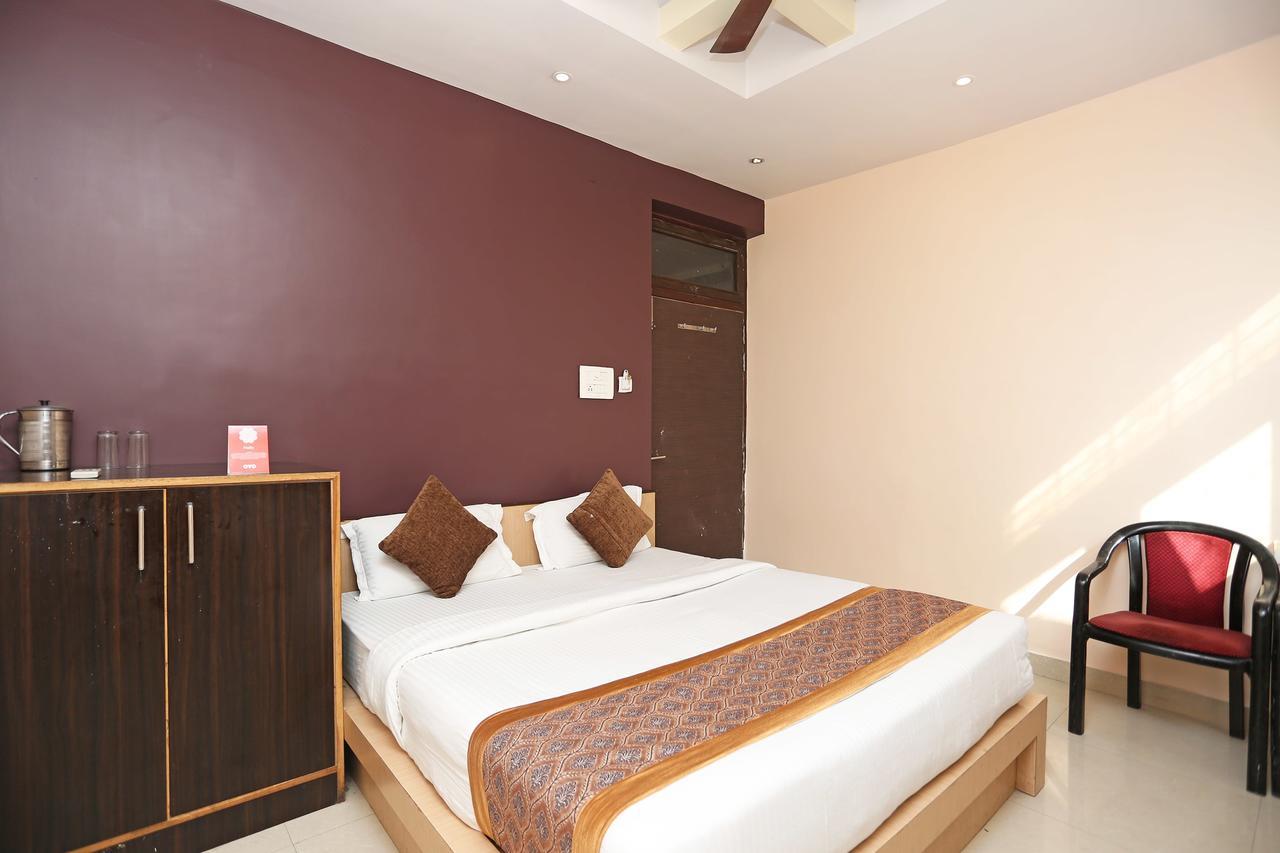 Oyo 11596 Sanjay Guest House Kanpur Luaran gambar