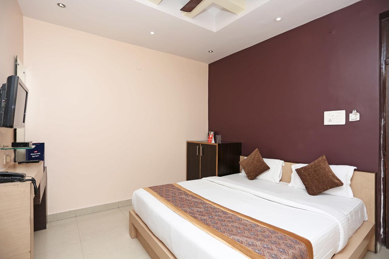 Oyo 11596 Sanjay Guest House Kanpur Luaran gambar