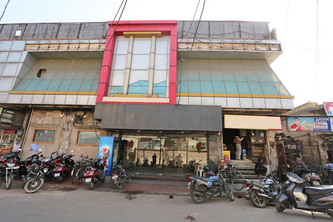 Oyo 11596 Sanjay Guest House Kanpur Luaran gambar